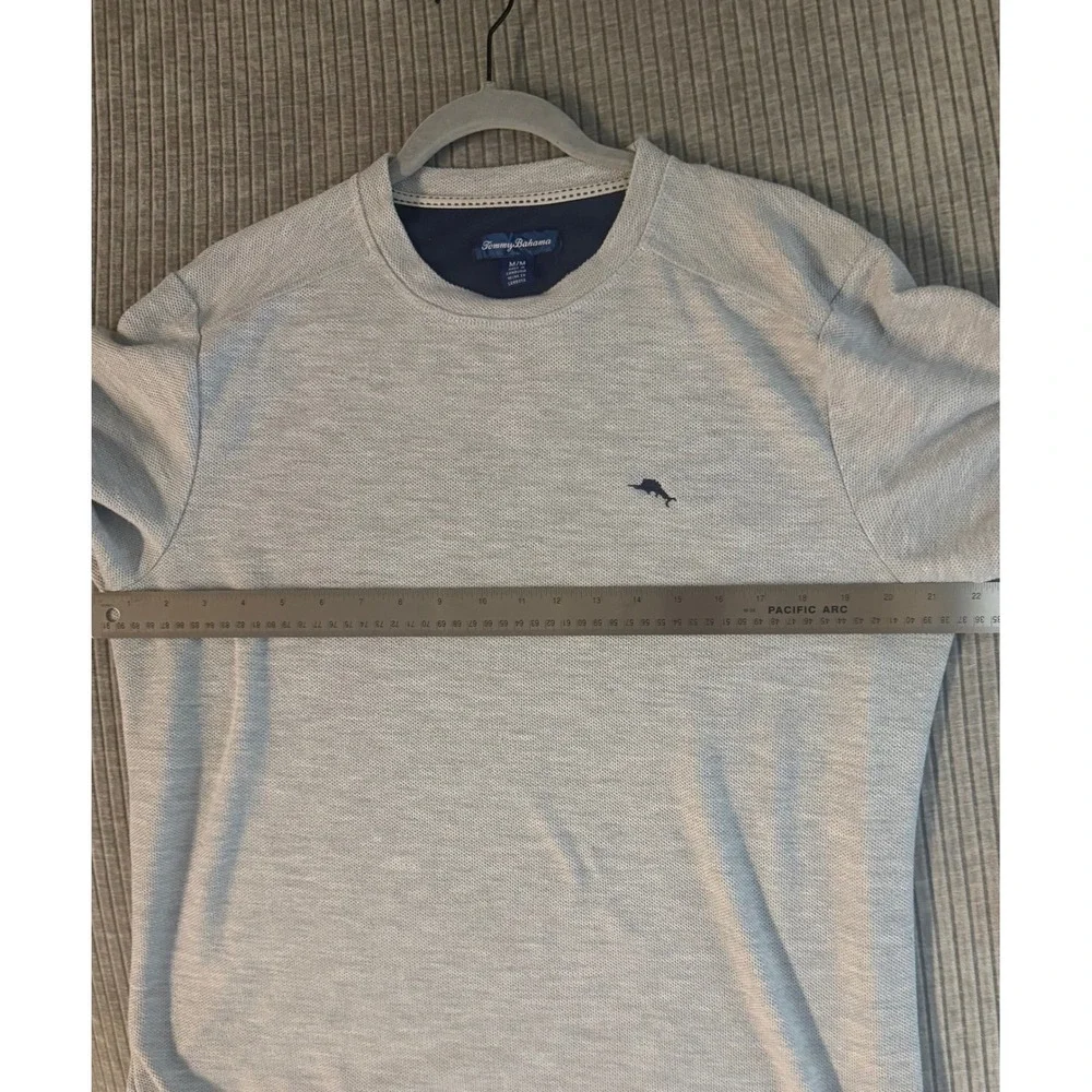 Tommy Bahama Mens Waffle Knit Pullover Light Gray Long Sleeve Marlin Logo Medium
